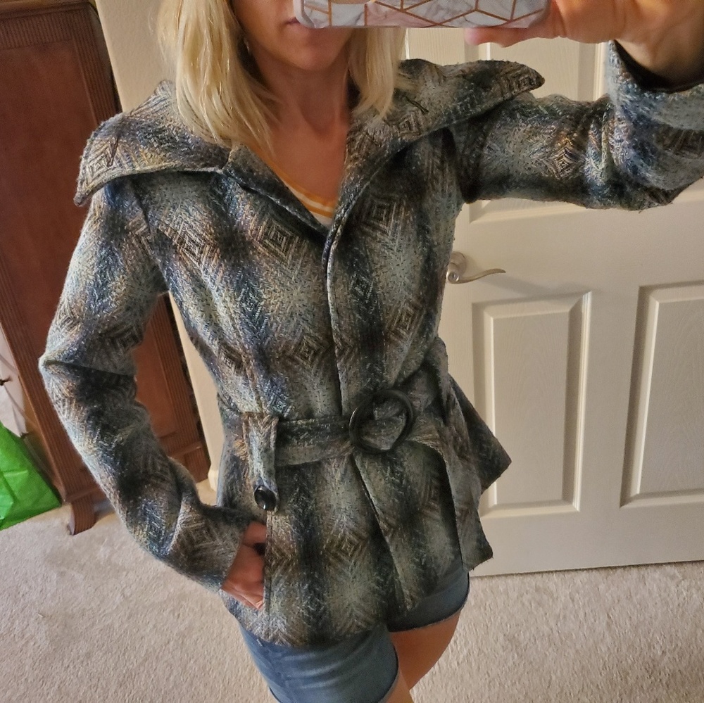 Cute lightweight belted jacket